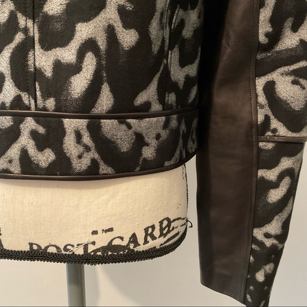 $798 NWT Diane Von Furstenberg, Moto Vintage, Leather/Wool Animal Print Jacket - Picture 10 of 13